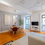 Beautiful In Bairro Alto-gremio Апартаменти Лісабон