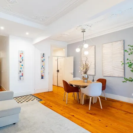 Beautiful Apartment In Bairro Alto-Gremio * 리스본
