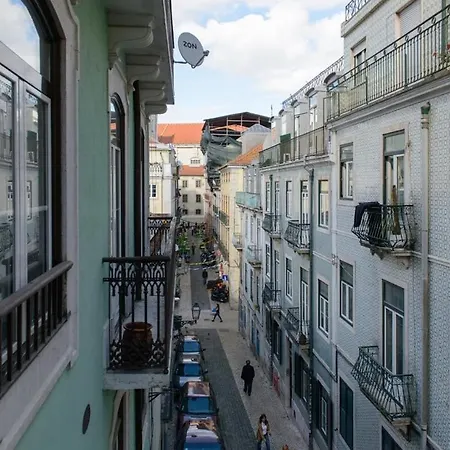 Beautiful Apartment In Bairro Alto-Gremio Διαμέρισμα *